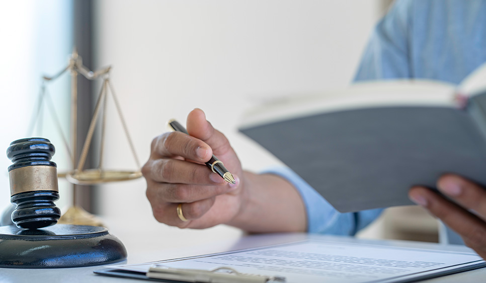 Hukuki Uyum, Gizlilik ve Risk Yönetimi